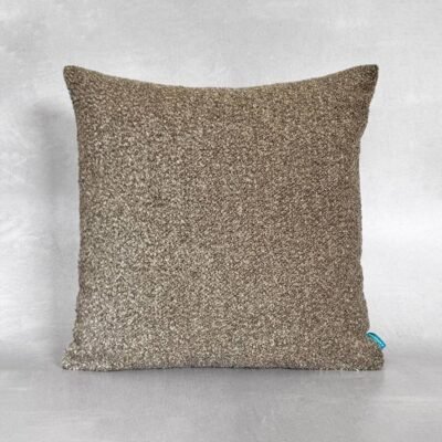 Cojín Páramo Café Oscuro 48x48